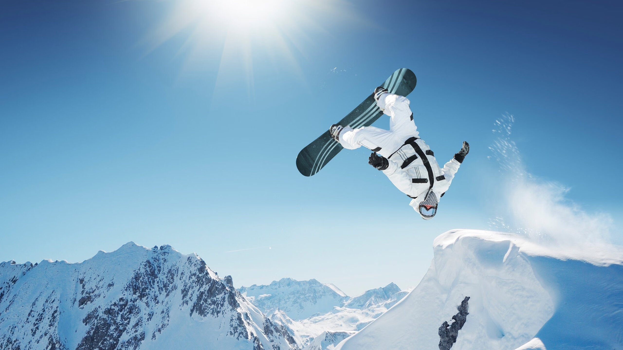 湖人3人20+灭火!东契奇豪取大三双,斯玛特里程碑,西部第三易主